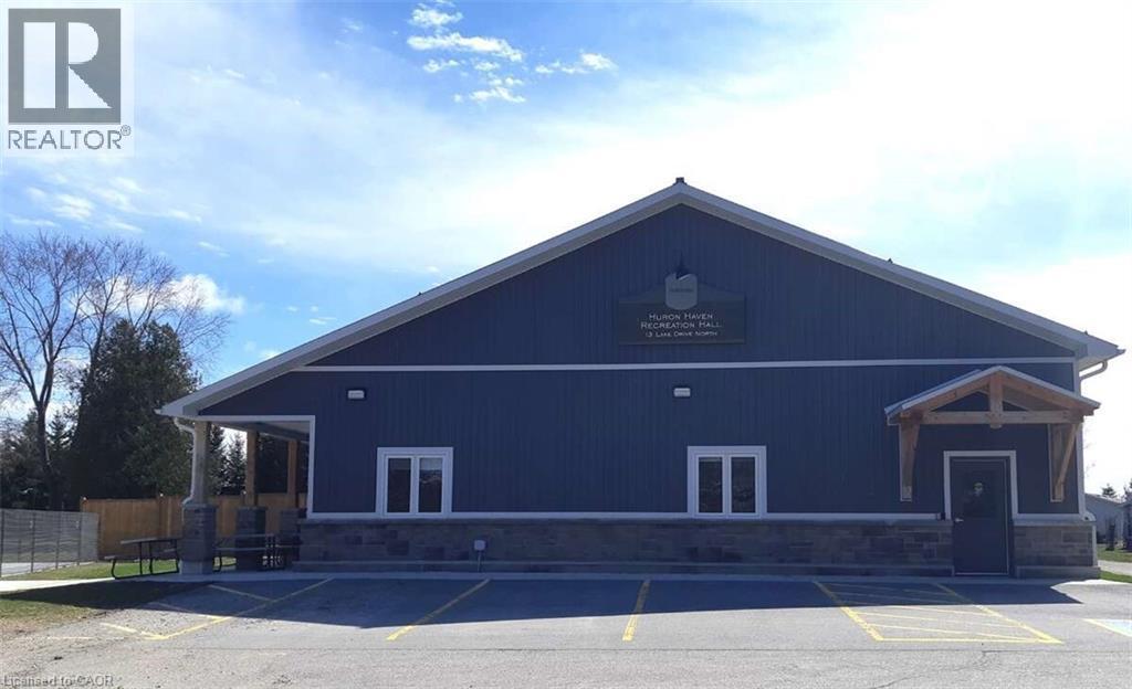 18 Sutton Drive, Goderich, ON - Outdoor