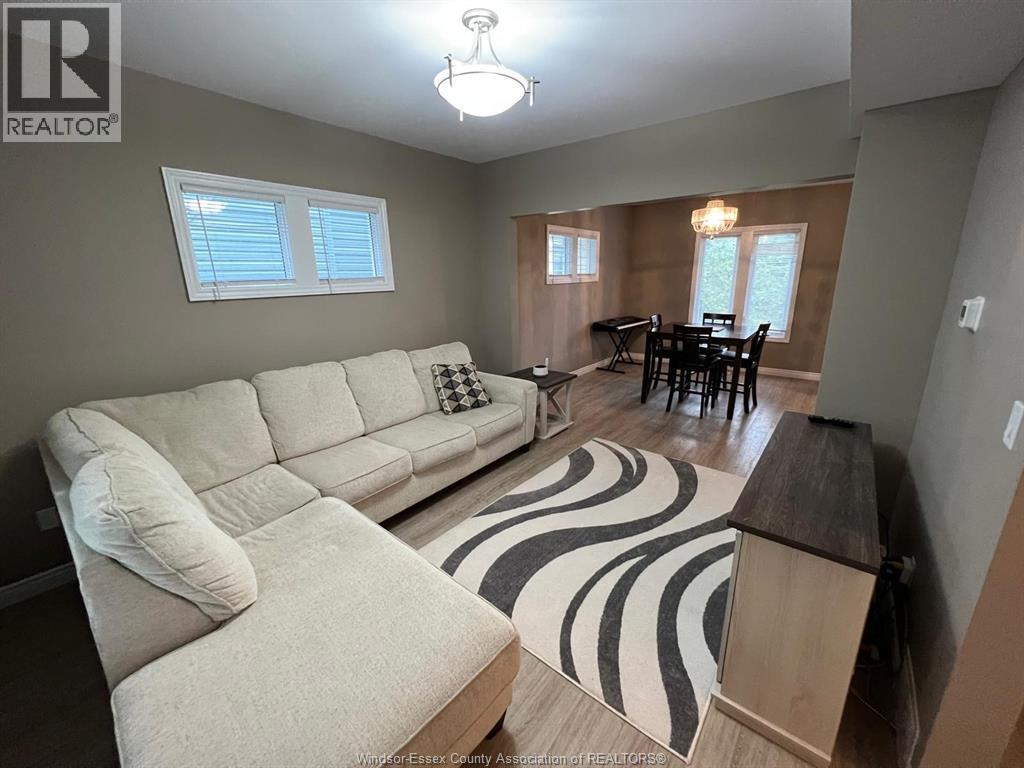 969 Moy Avenue, Windsor, ON - Indoor