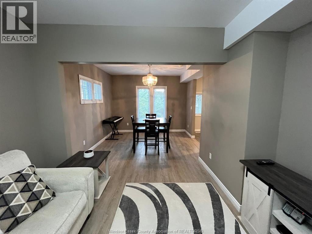 969 Moy Avenue, Windsor, ON - Indoor