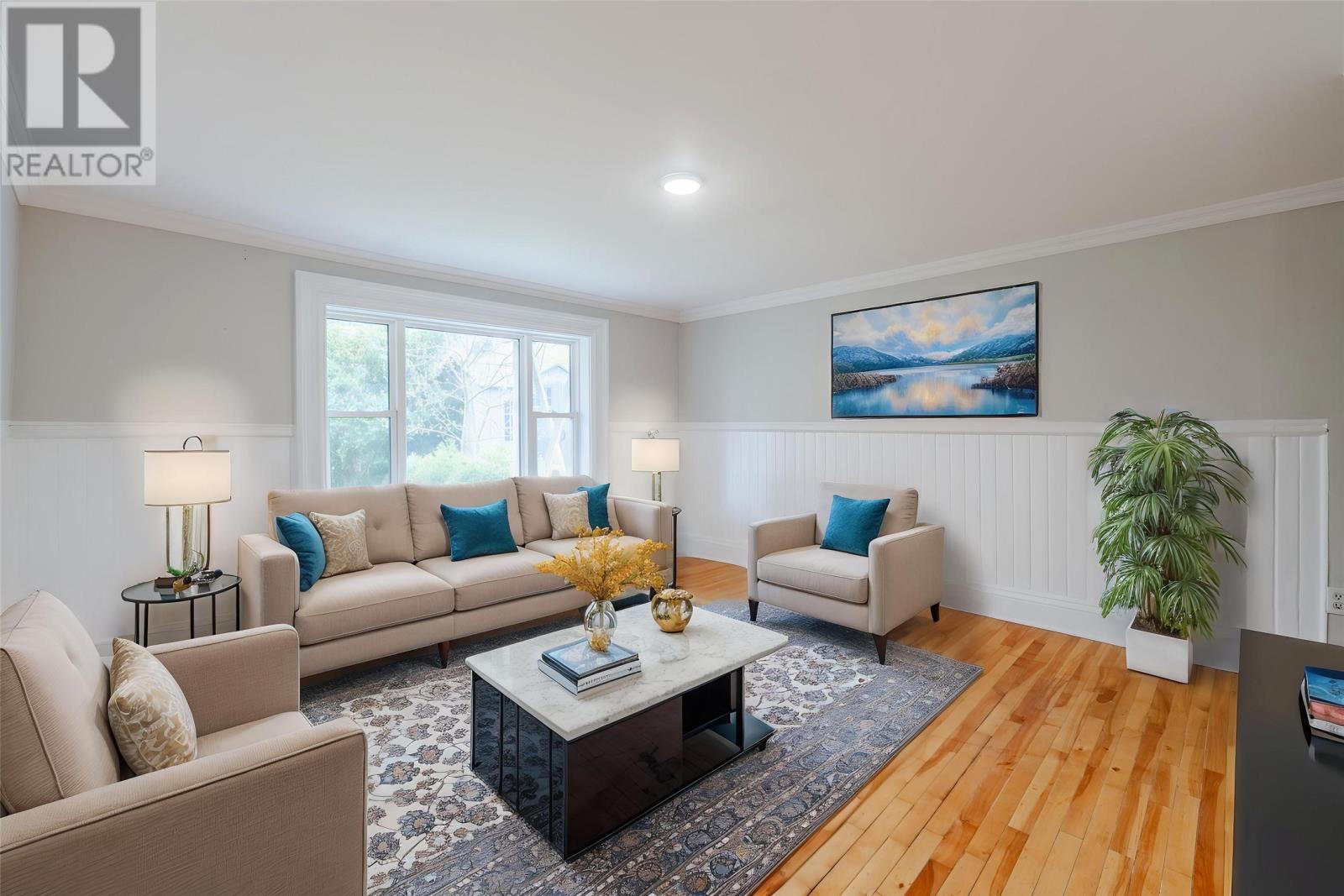 153 Gower Street, St. John'S, NL - Indoor Photo Showing Living Room