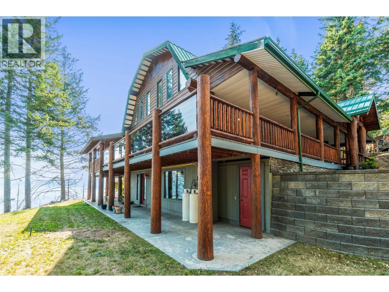 4878 Leopold Road, Celista, BC - Outdoor