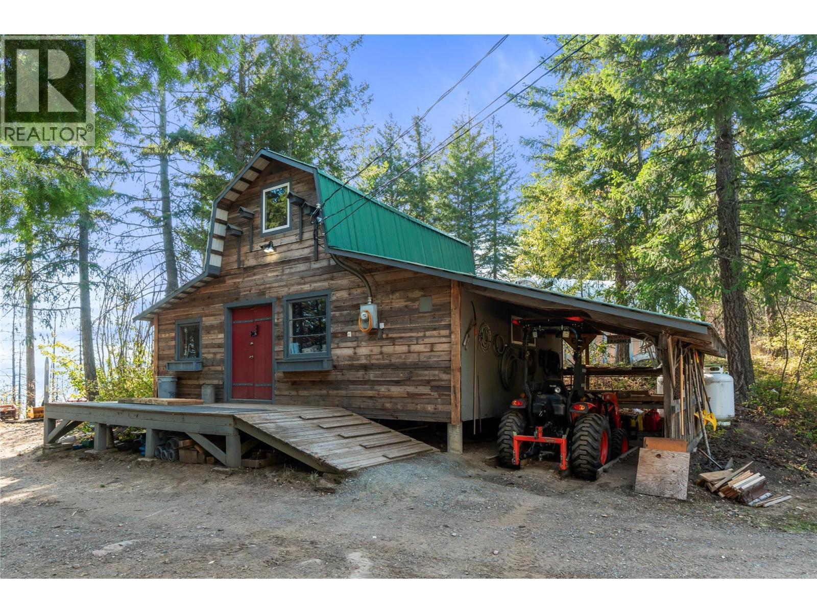4878 Leopold Road, Celista, BC - Outdoor