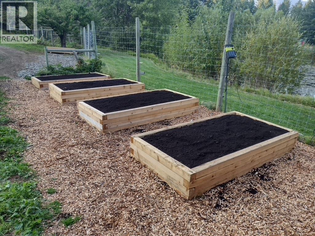 4878 Leopold Road, Celista, BC - Outdoor