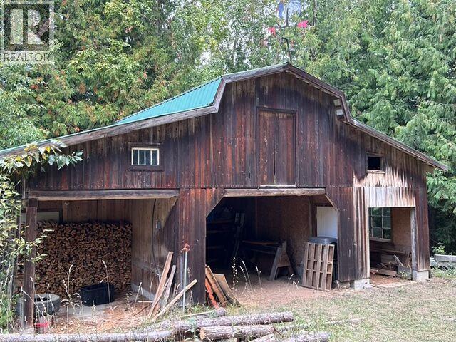 4878 Leopold Road, Celista, BC - Outdoor