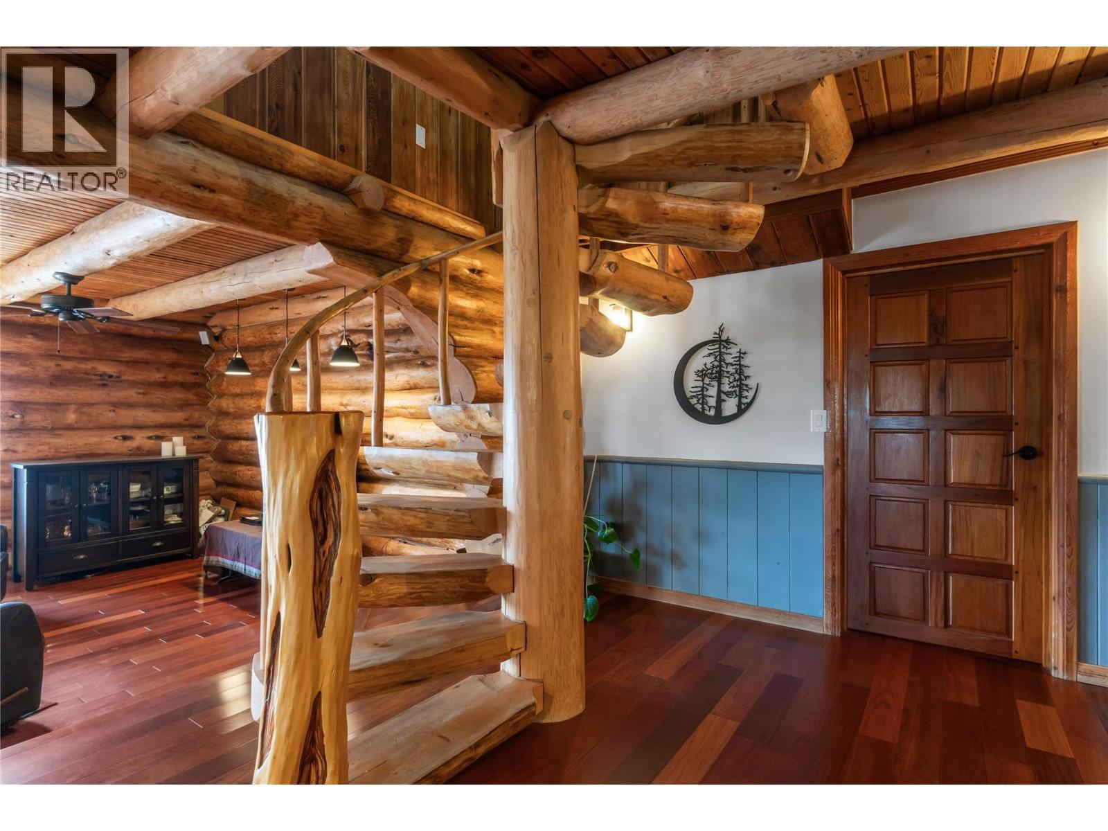 4878 Leopold Road, Celista, BC - Indoor Photo Showing Other Room