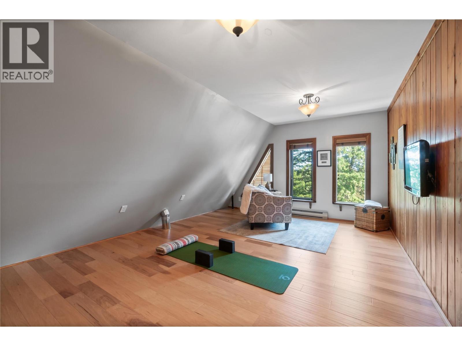 4878 Leopold Road, Celista, BC - Indoor