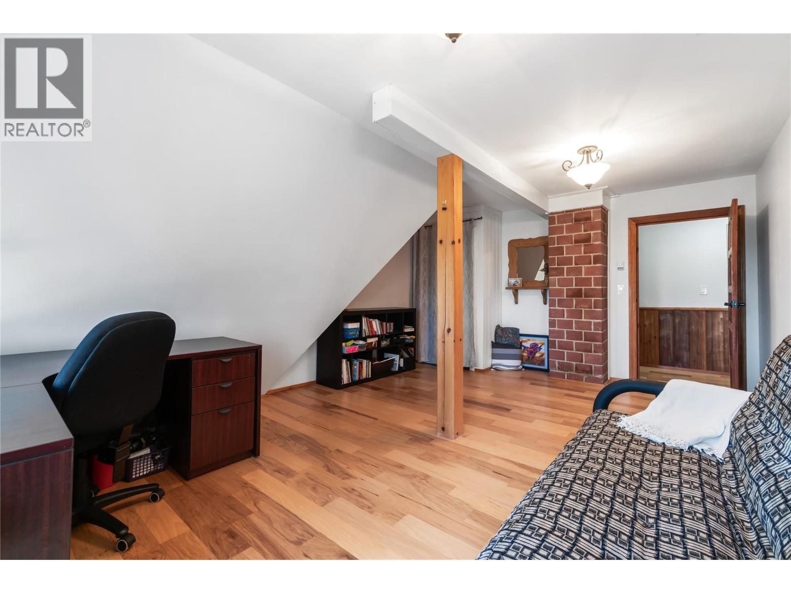 4878 Leopold Road, Celista, BC - Indoor