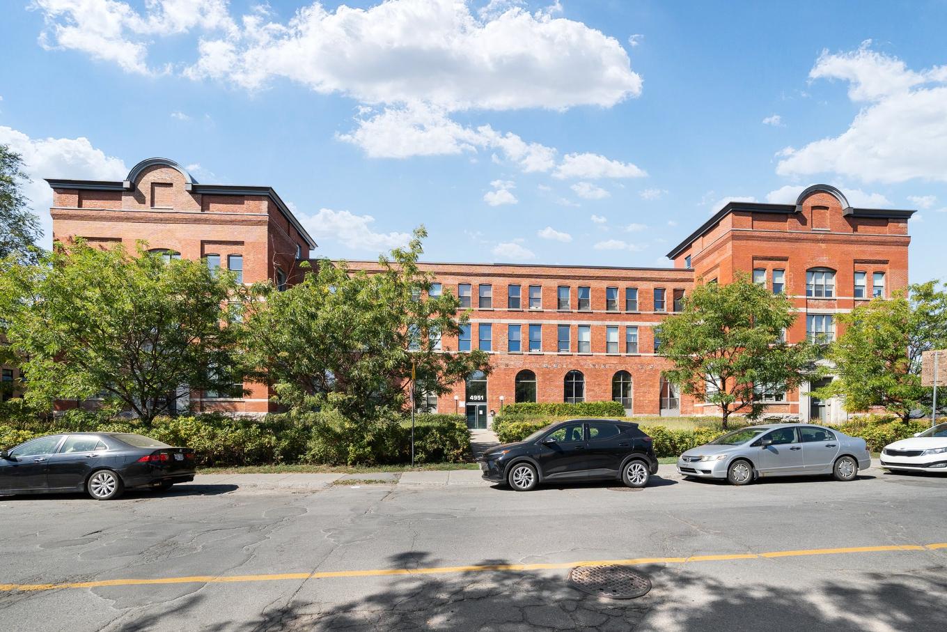 Façade - 158-4951 Rue Ontario E., Montréal (Mercier/Hochelaga-Maisonneuve), QC - Outdoor With Facade