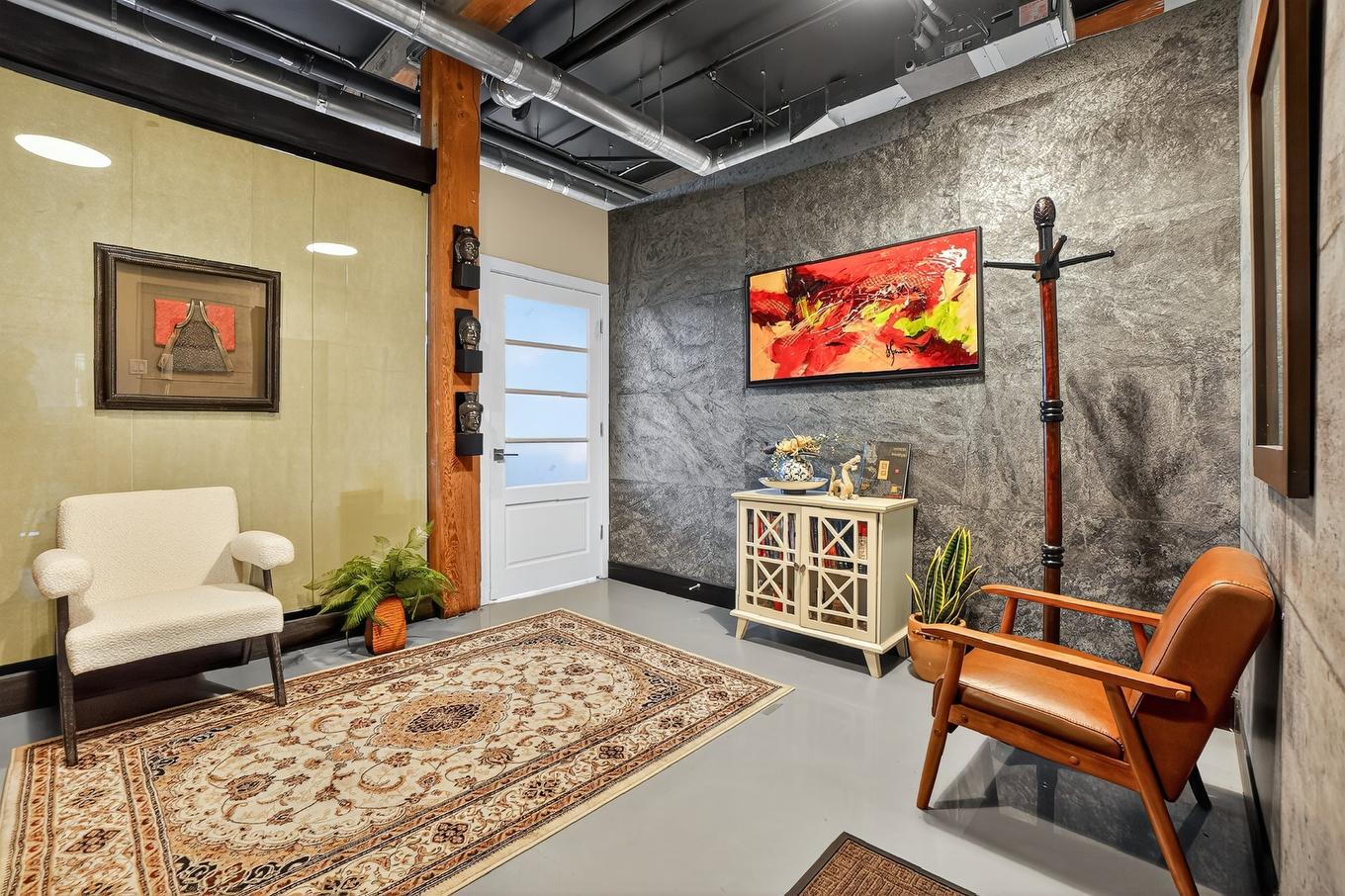 Commerce - 104-201 Rue St-Louis, Saint-Marcel-De-Richelieu, QC - Indoor Photo Showing Other Room