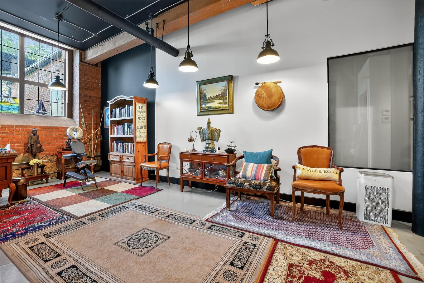 Commerce - 104-201 Rue St-Louis, Saint-Marcel-De-Richelieu, QC - Indoor