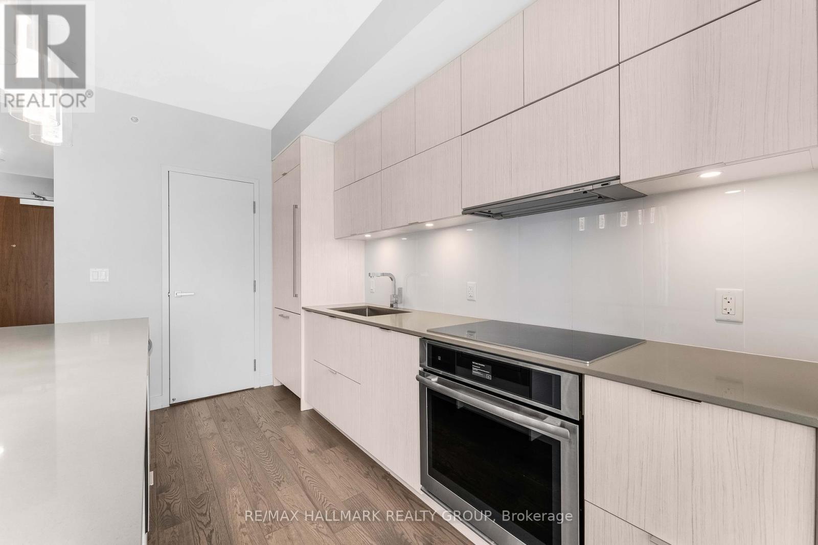 1501 - 101 Queen Street, Ottawa, ON - Indoor Photo Showing Kitchen