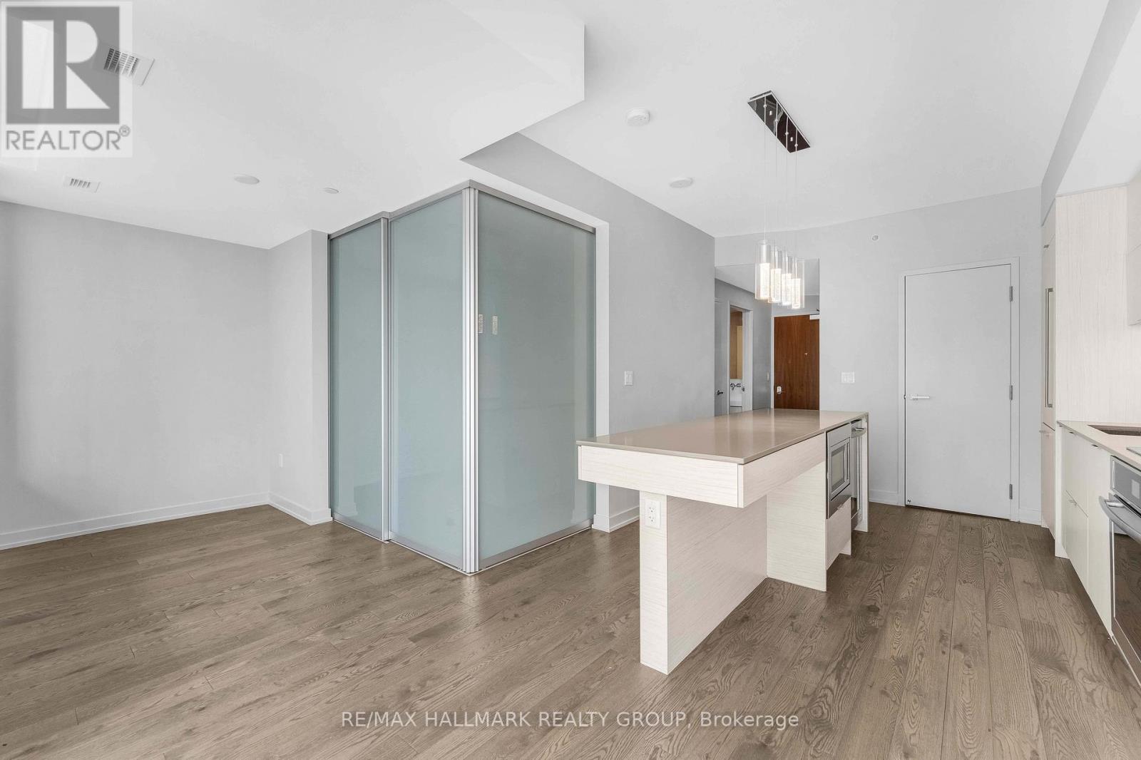 1501 - 101 Queen Street, Ottawa, ON - Indoor