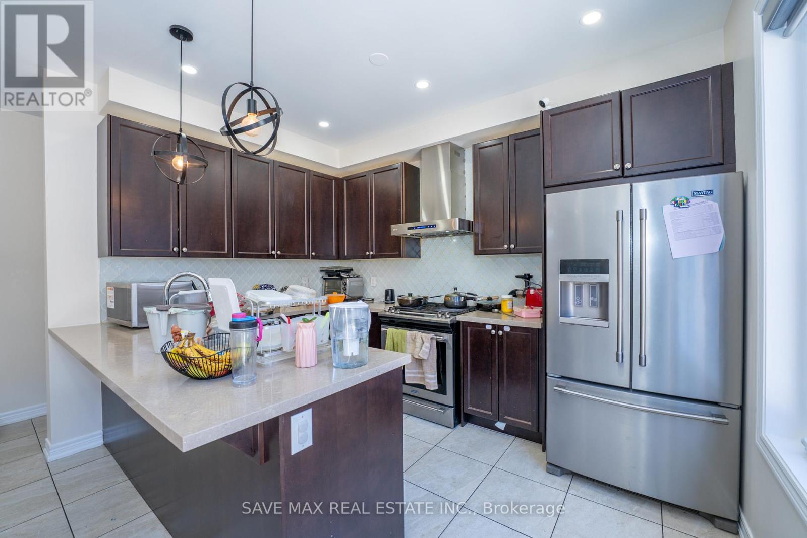 66 Geranium Crescent, Brampton, ON - Indoor Photo Showing Kitchen