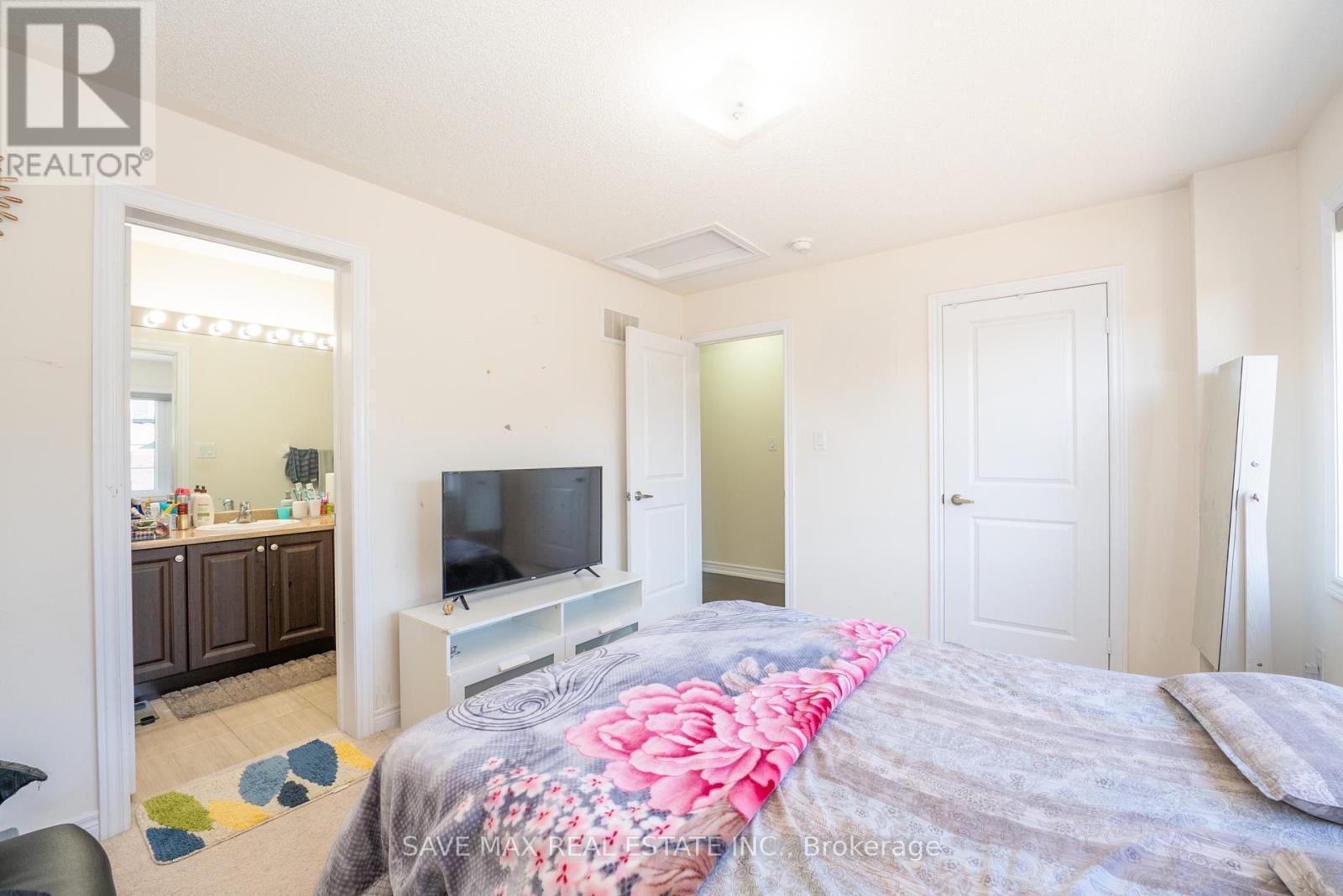 66 Geranium Crescent, Brampton, ON - Indoor Photo Showing Bedroom