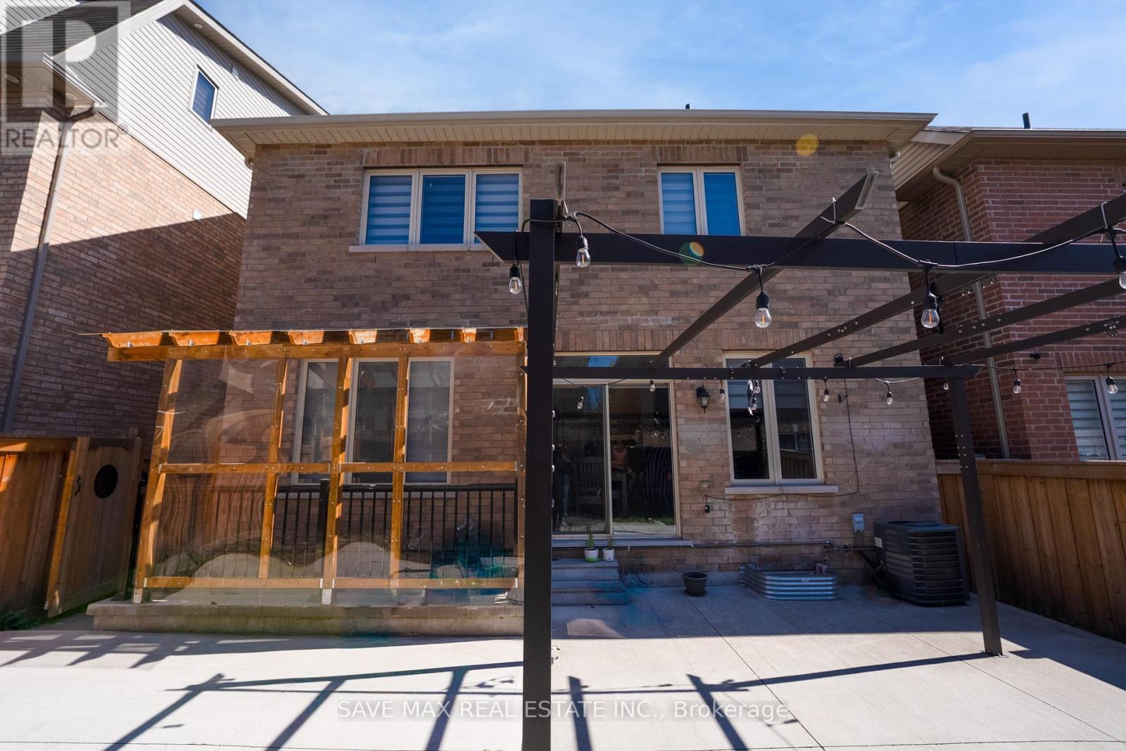 66 Geranium Crescent, Brampton, ON - Outdoor