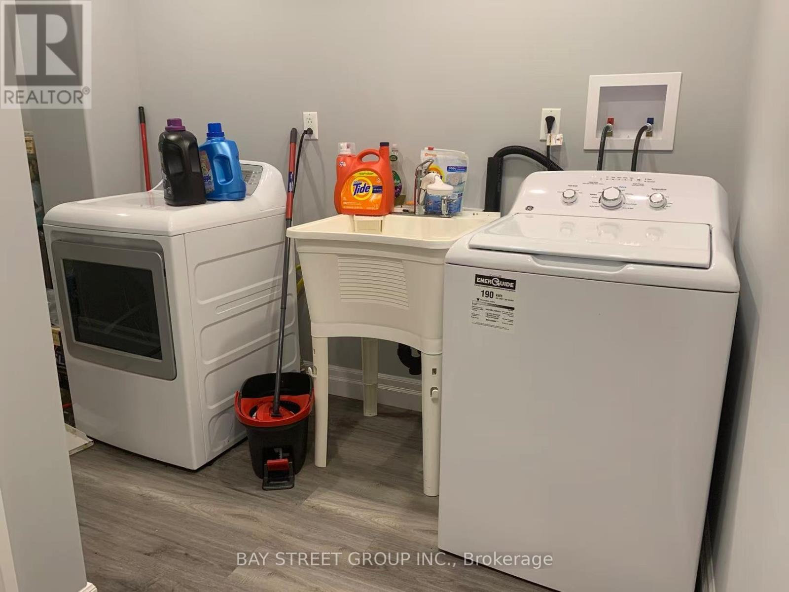 Basement - 56 Stelle Lane, Hamilton, ON - Indoor Photo Showing Laundry Room