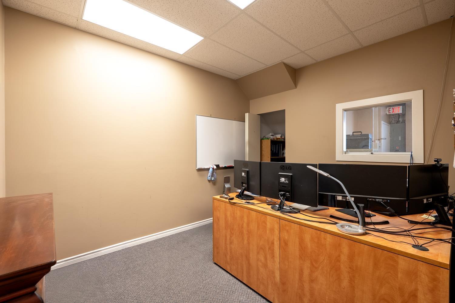 4 5492 Production Boulevard, Surrey, BC