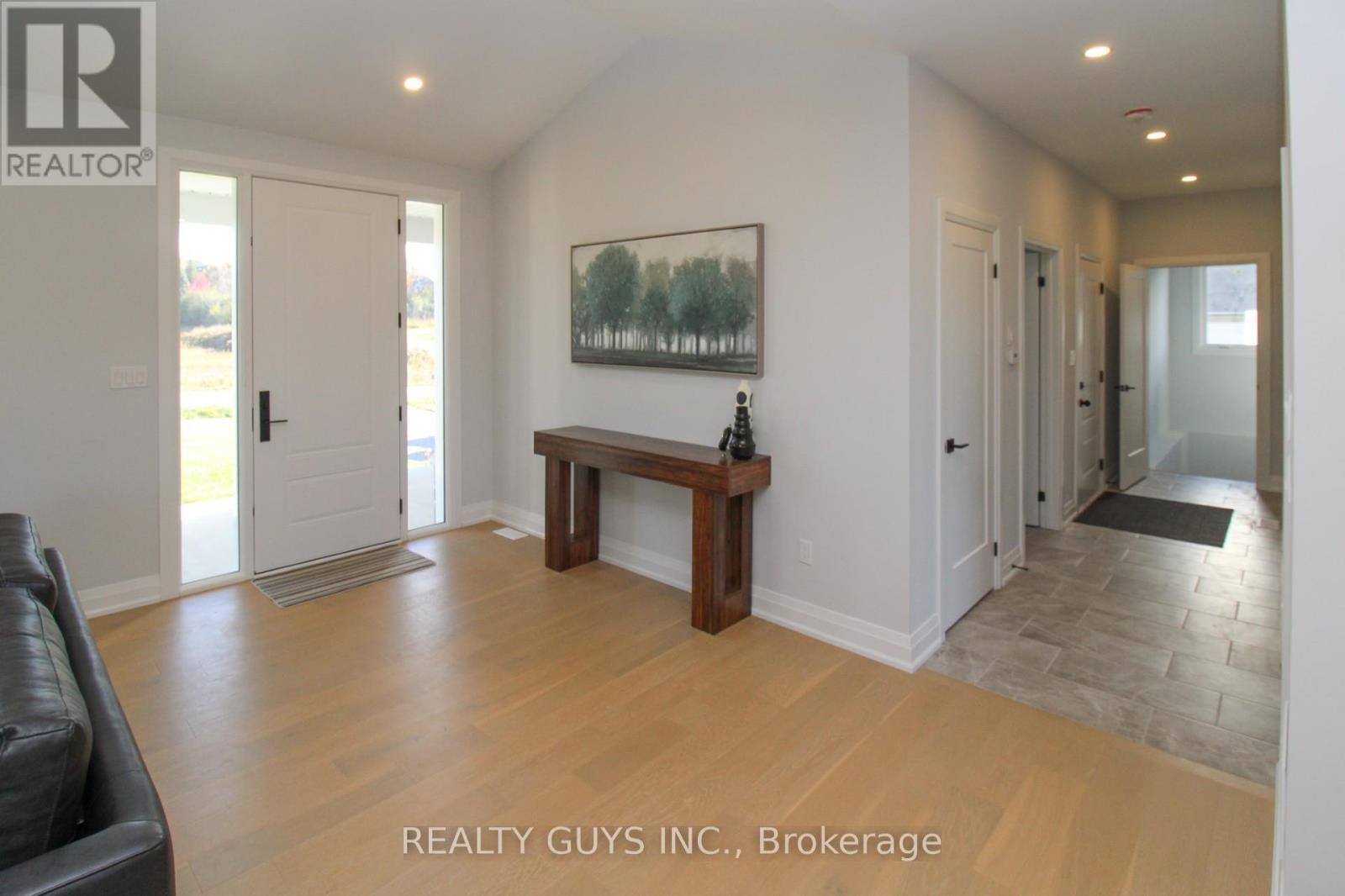 ENTRANCE - 2418 Gwendolyn Court, Cavan Monaghan (Cavan Twp), ON - Indoor Photo Showing Other Room