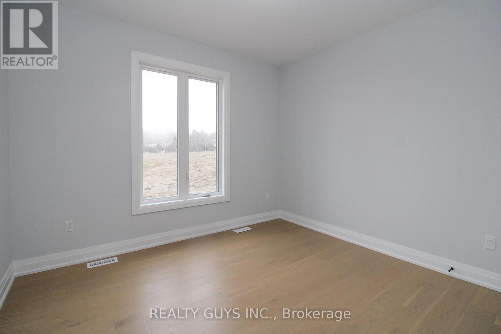 3RD BEDROOM - 2418 Gwendolyn Court, Cavan Monaghan (Cavan Twp), ON - Indoor Photo Showing Other Room