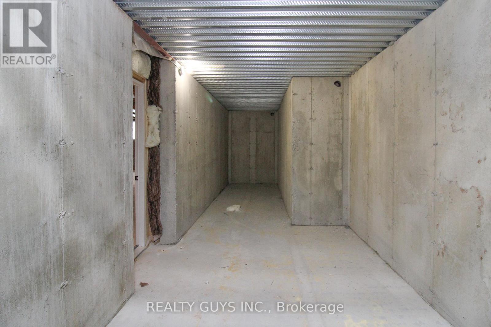 HUGE COLD ROOM - 2418 Gwendolyn Court, Cavan Monaghan (Cavan Twp), ON - With Exterior