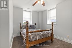 Granny Suite/Rental - bedroom -