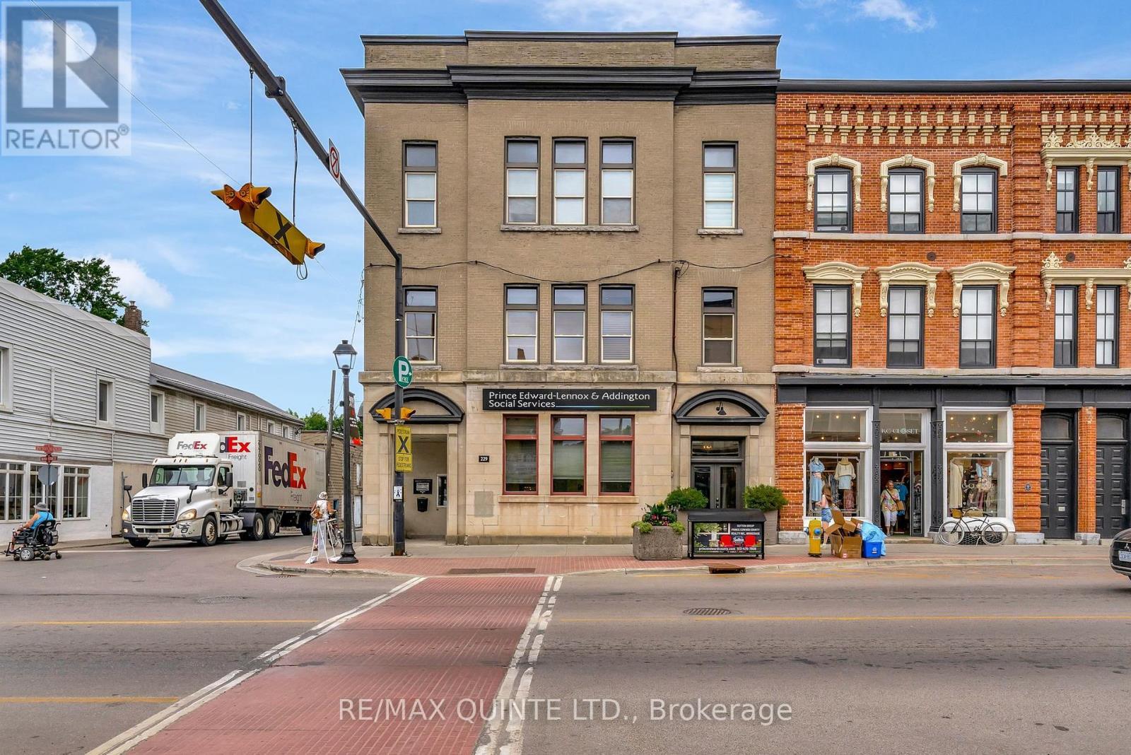 Front Elevation - 229 Main Street, Prince Edward County (Picton), ON - Outdoor With Facade