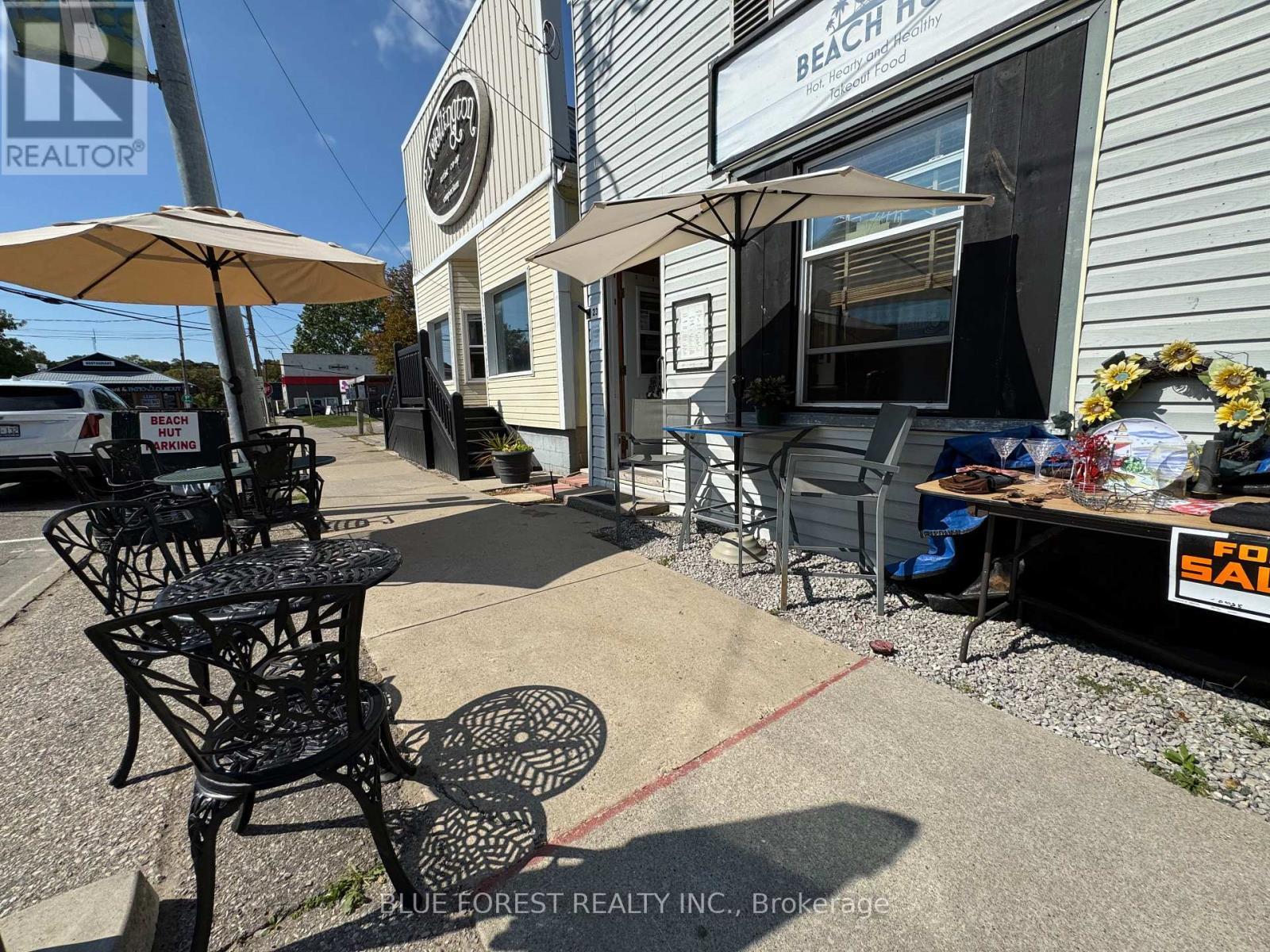 Street Seating - 23 Wellington Street, Bayham (Port Burwell), ON