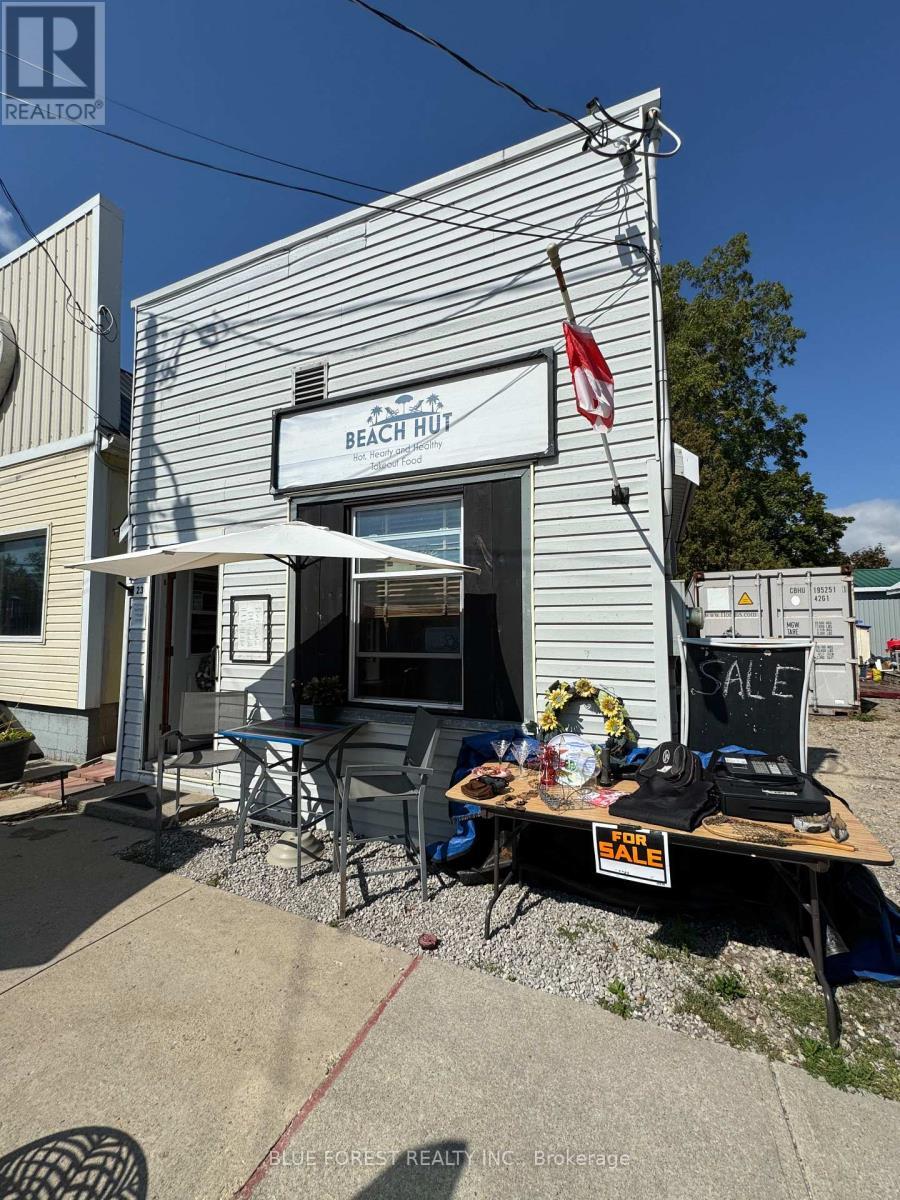 Commercial Frontage with large exposute - 23 Wellington Street, Bayham (Port Burwell), ON