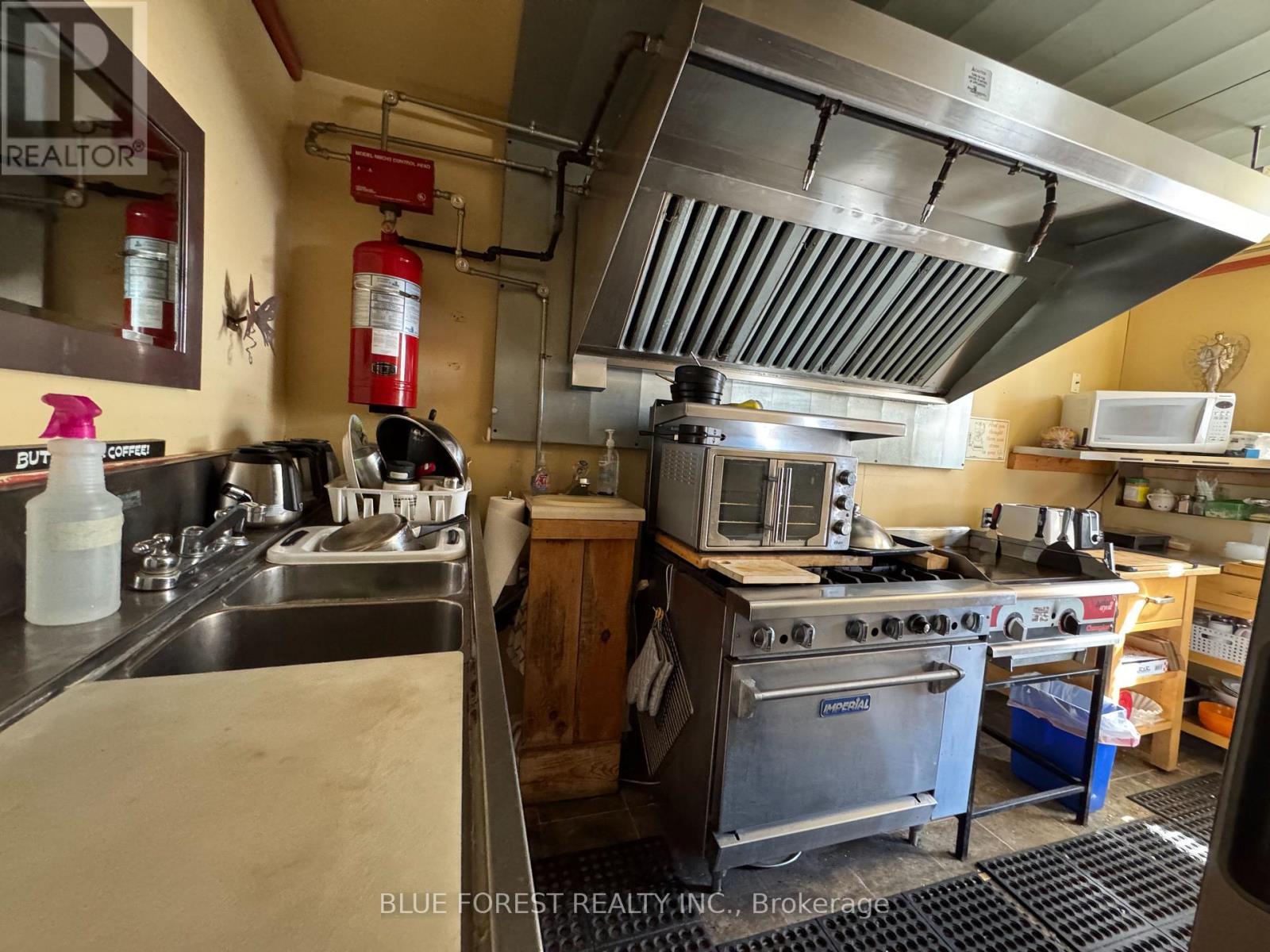 23 Wellington Street, Bayham (Port Burwell), ON