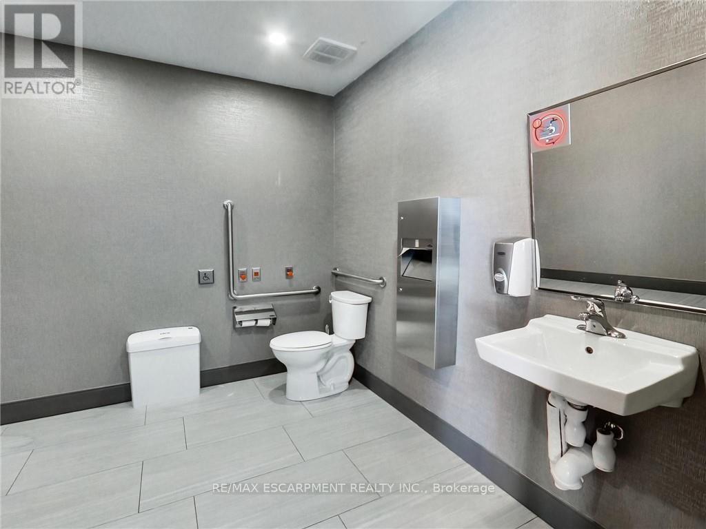 5045 Mainway, Burlington, ON