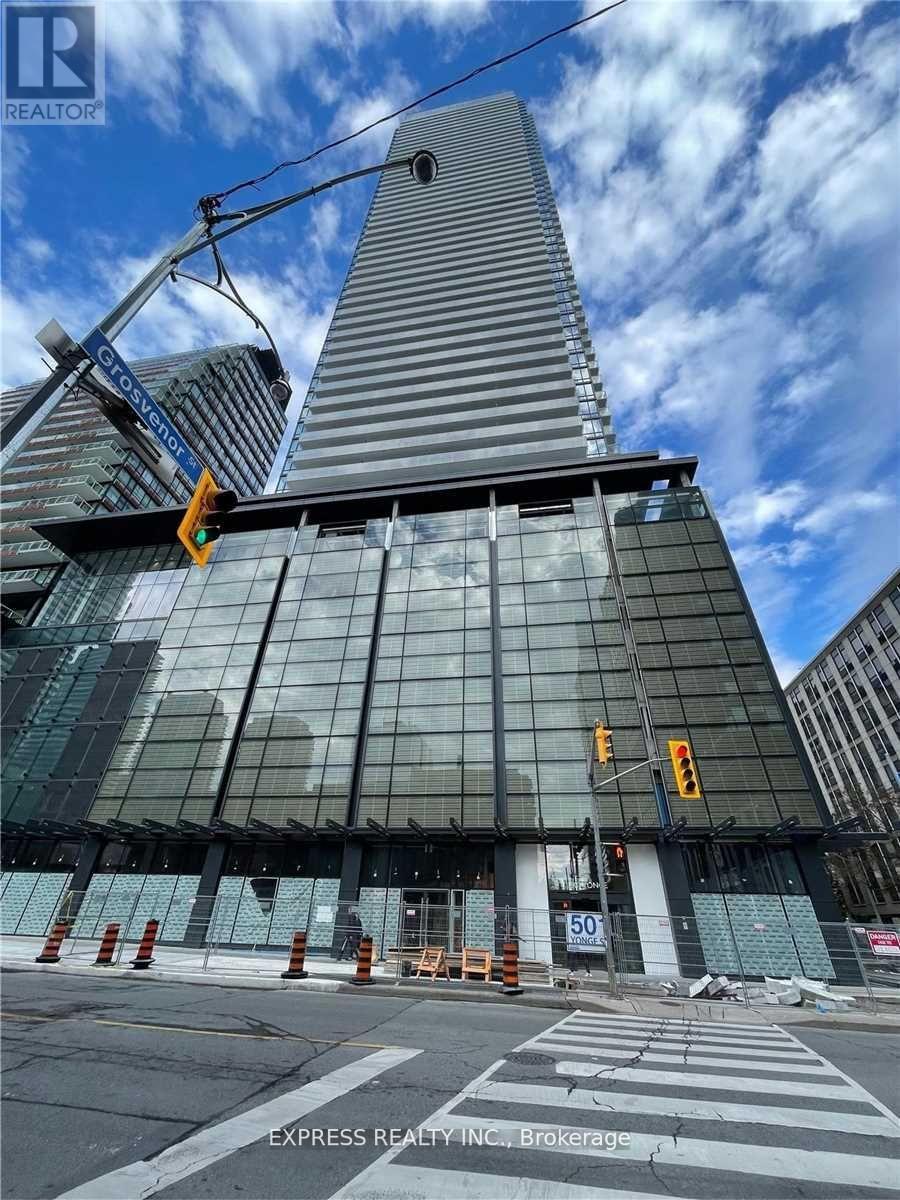 2007 - 501 Yonge Street, Toronto, ON - Outdoor