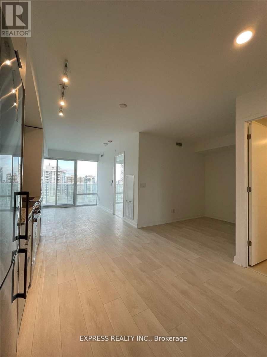 2007 - 501 Yonge Street, Toronto, ON - Indoor Photo Showing Other Room