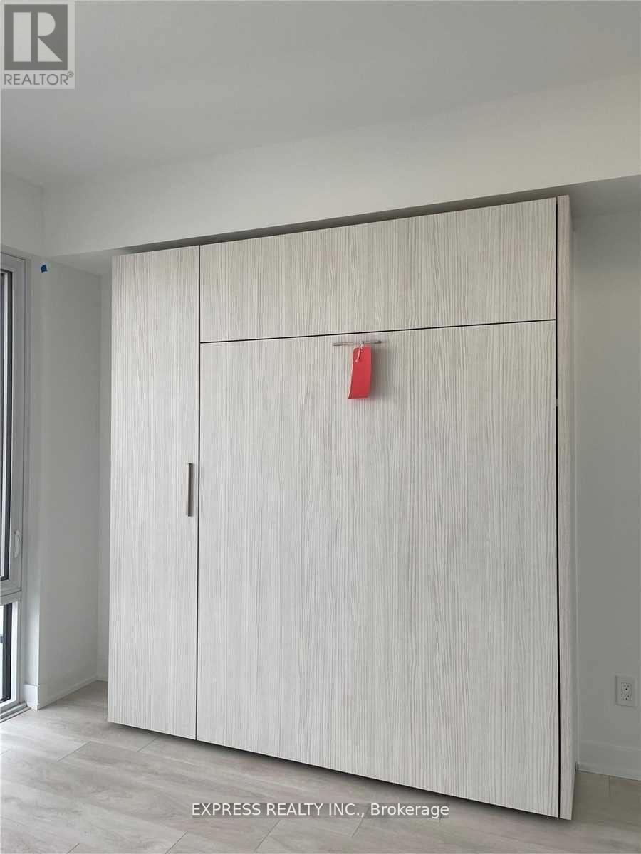 2007 - 501 Yonge Street, Toronto, ON - Indoor Photo Showing Other Room