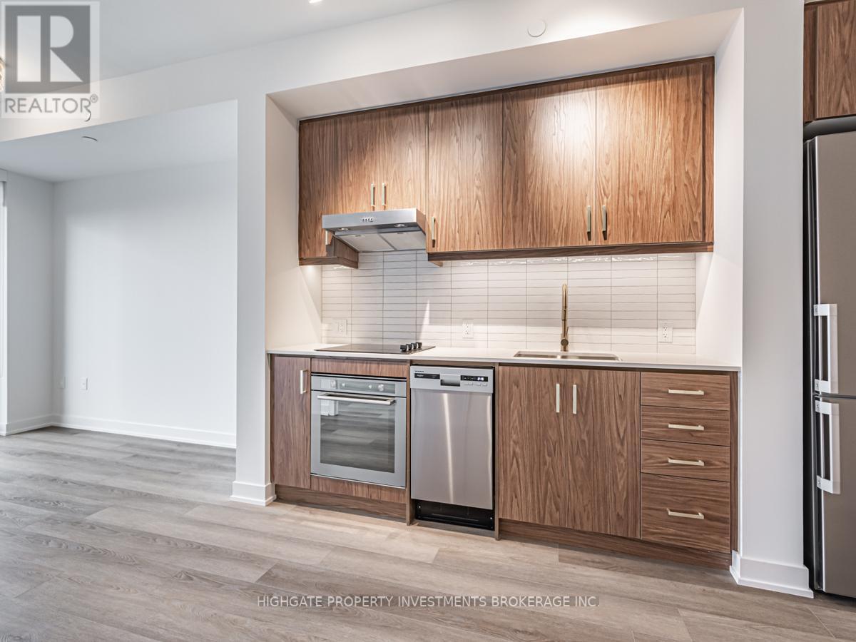 1406 - 9 Tecumseth Street, Toronto, ON - Indoor Photo Showing Kitchen With Upgraded Kitchen