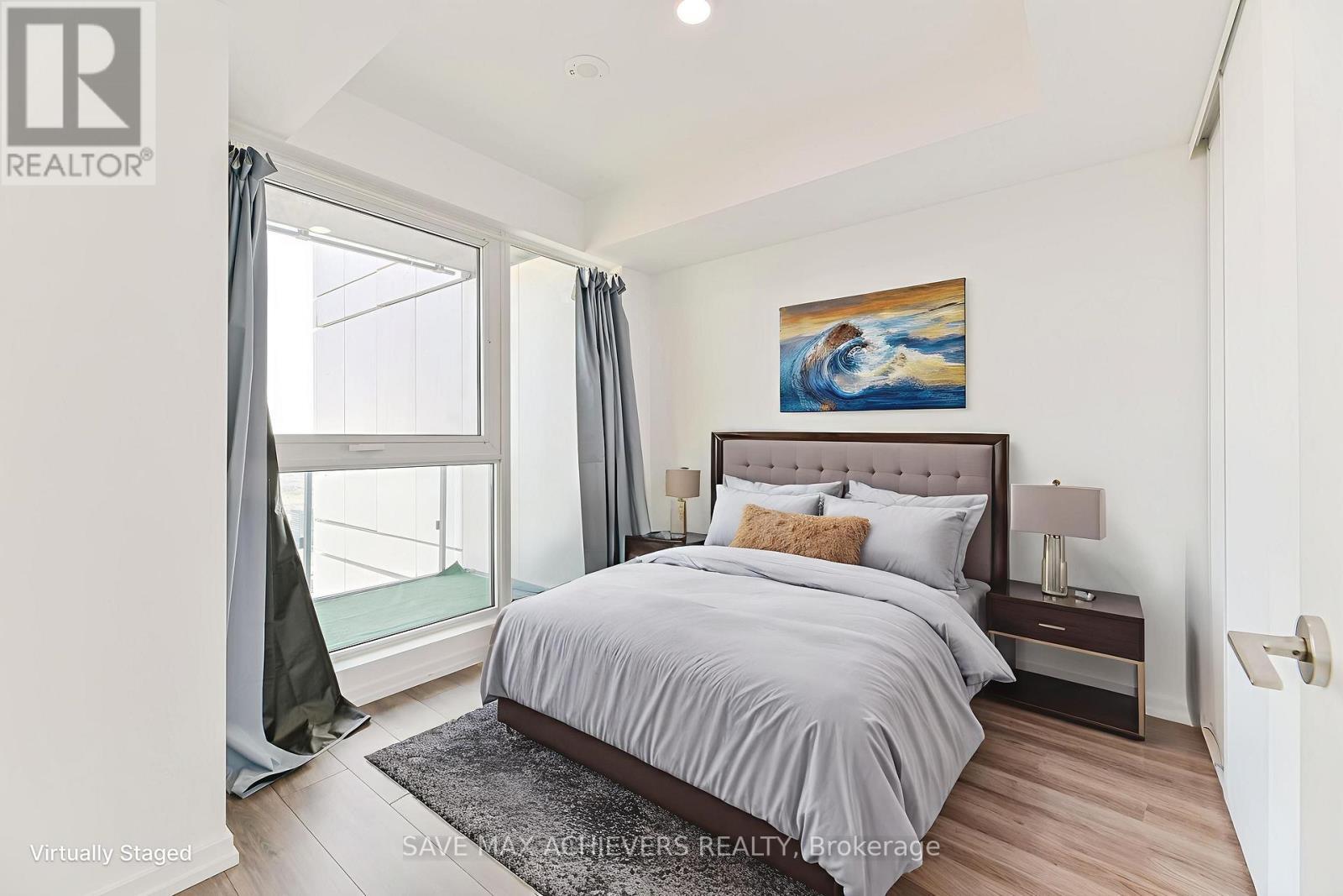 5201 - 7890 Jane Street, Vaughan, ON - Indoor Photo Showing Bedroom