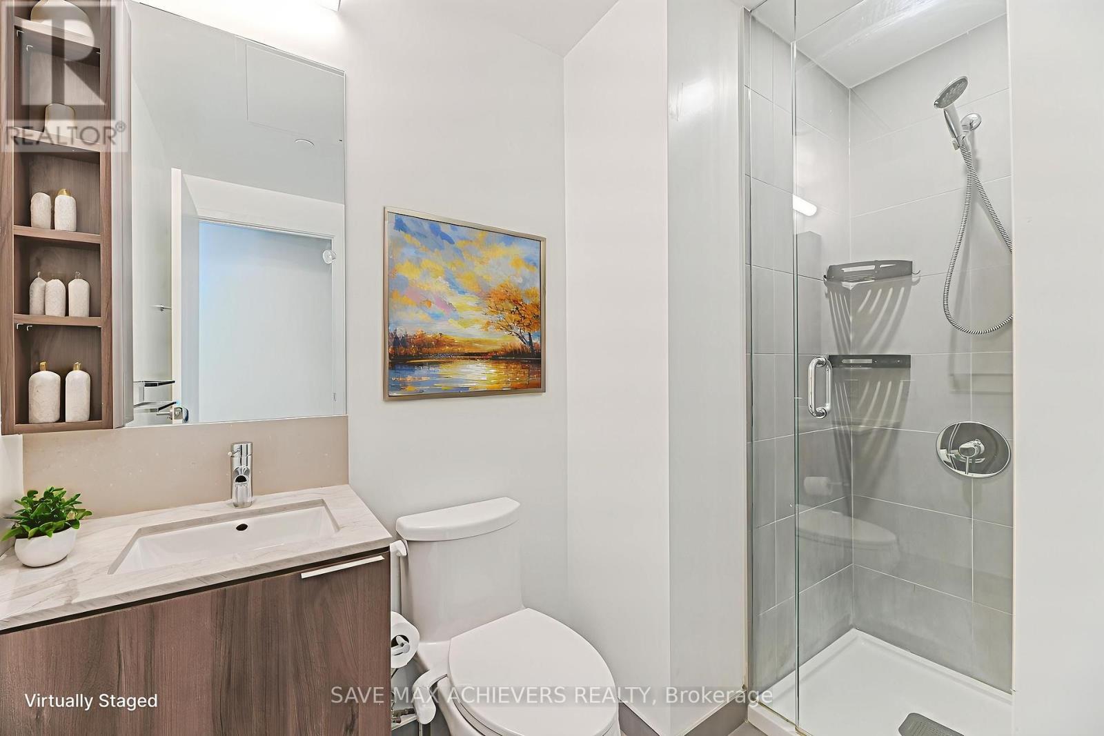 5201 - 7890 Jane Street, Vaughan, ON - Indoor Photo Showing Bathroom