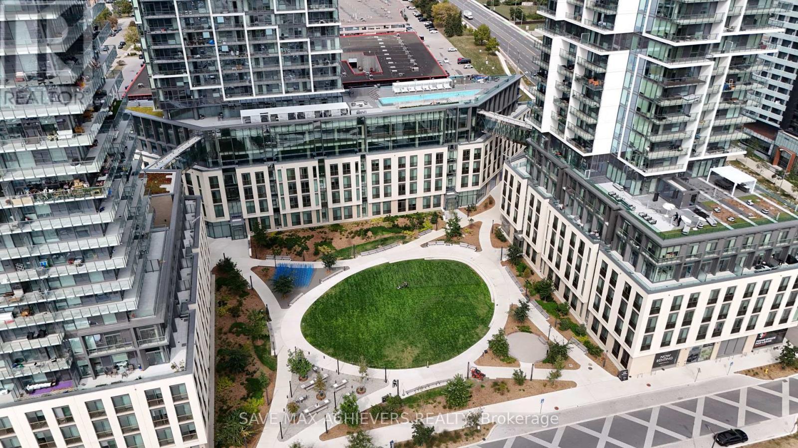 5201 - 7890 Jane Street, Vaughan, ON - Outdoor