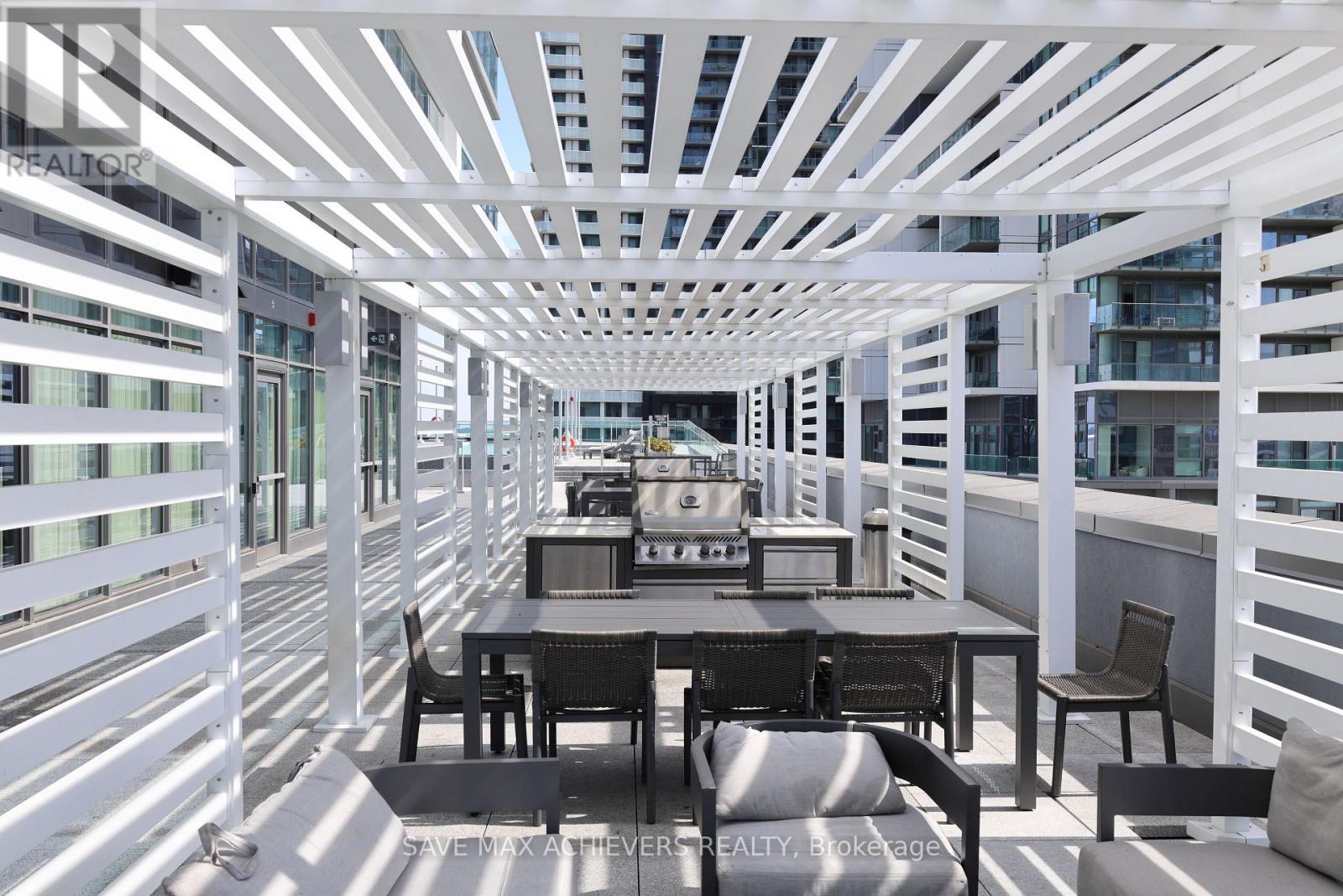 5201 - 7890 Jane Street, Vaughan, ON - Indoor