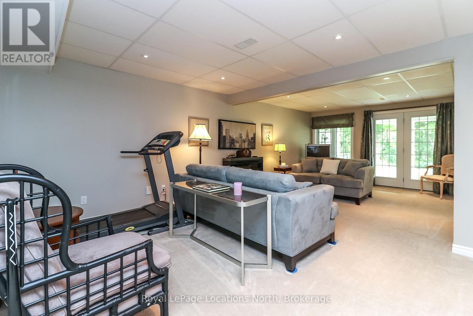 67 Greenway Drive, Wasaga Beach, ON - Indoor Photo Showing Gym Room