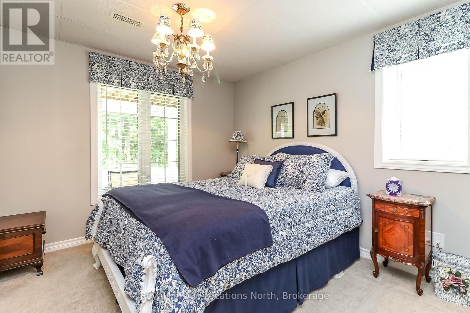67 Greenway Drive, Wasaga Beach, ON - Indoor Photo Showing Bedroom