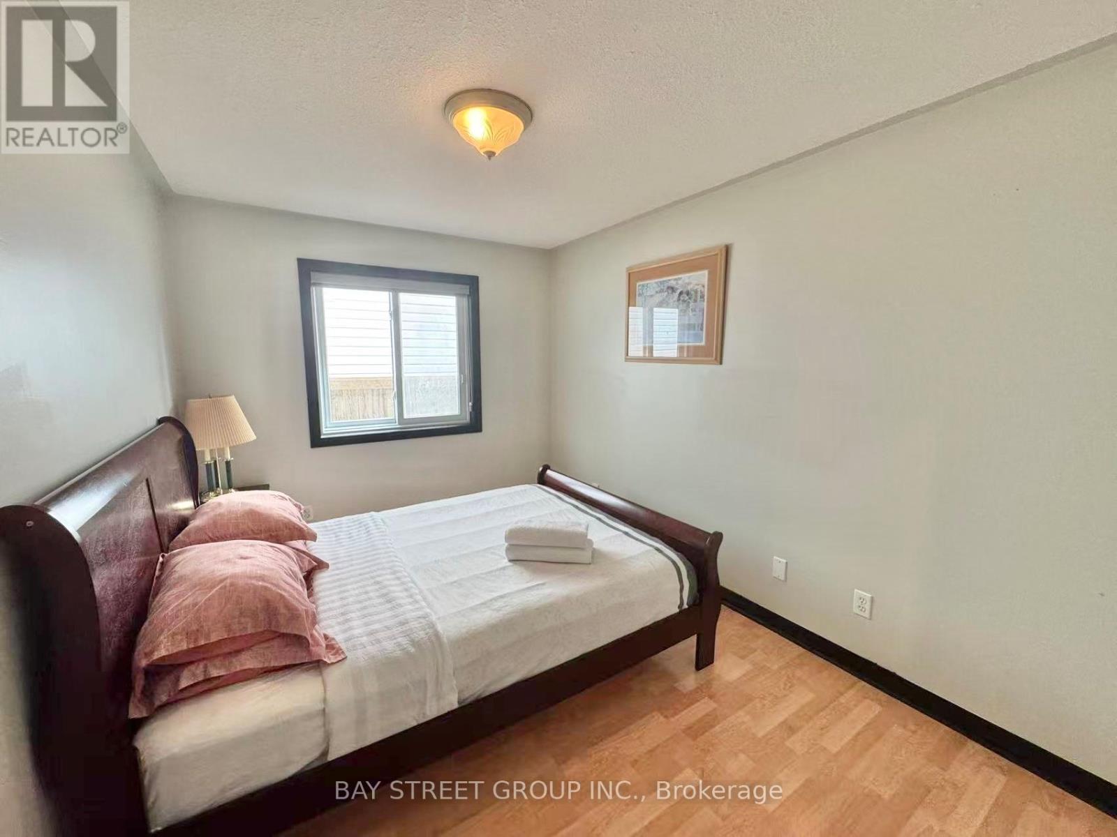 8189 Harvest Crescent, Niagara Falls, ON - Indoor Photo Showing Bedroom