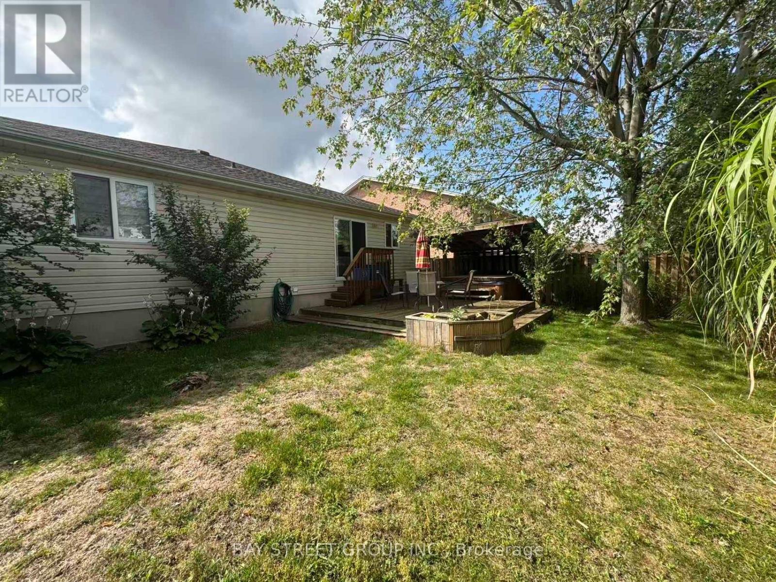 8189 Harvest Crescent, Niagara Falls, ON - Outdoor