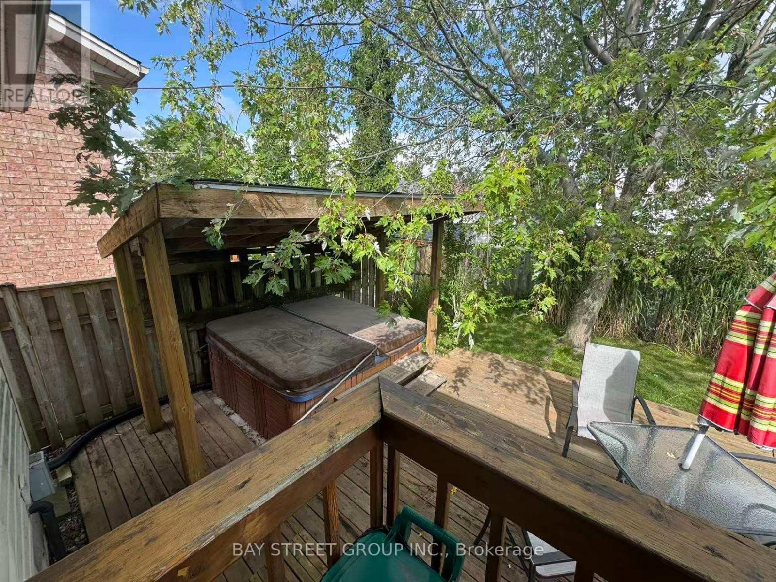 8189 Harvest Crescent, Niagara Falls, ON - Outdoor With Deck Patio Veranda