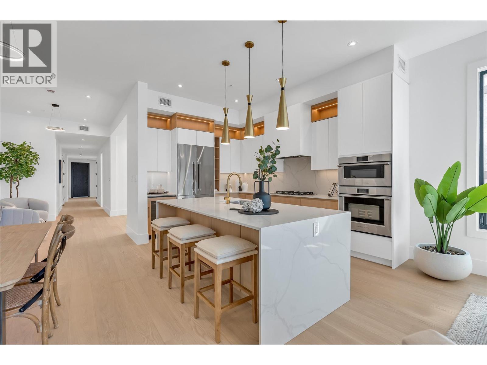 602 Lakeshore Drive Unit# 201, Penticton, BC - Indoor