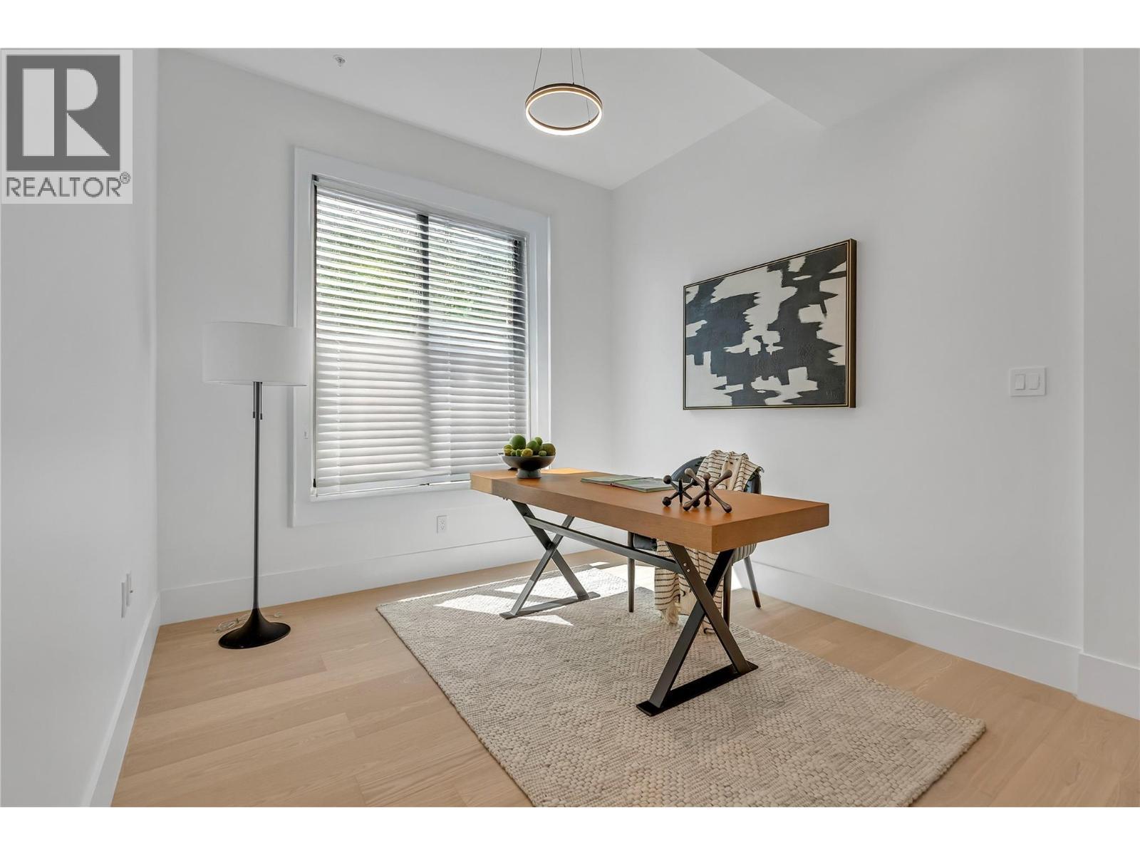 602 Lakeshore Drive Unit# 201, Penticton, BC - Indoor