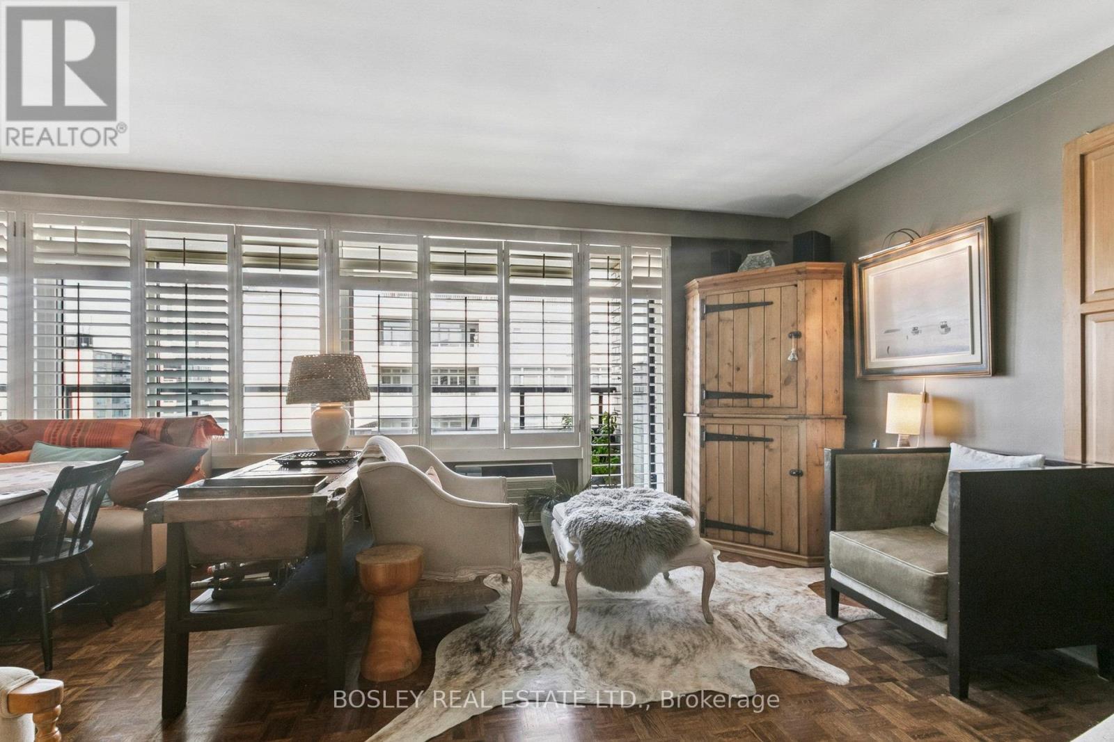 1001 - 575 Avenue Road Se, Toronto, ON - Indoor