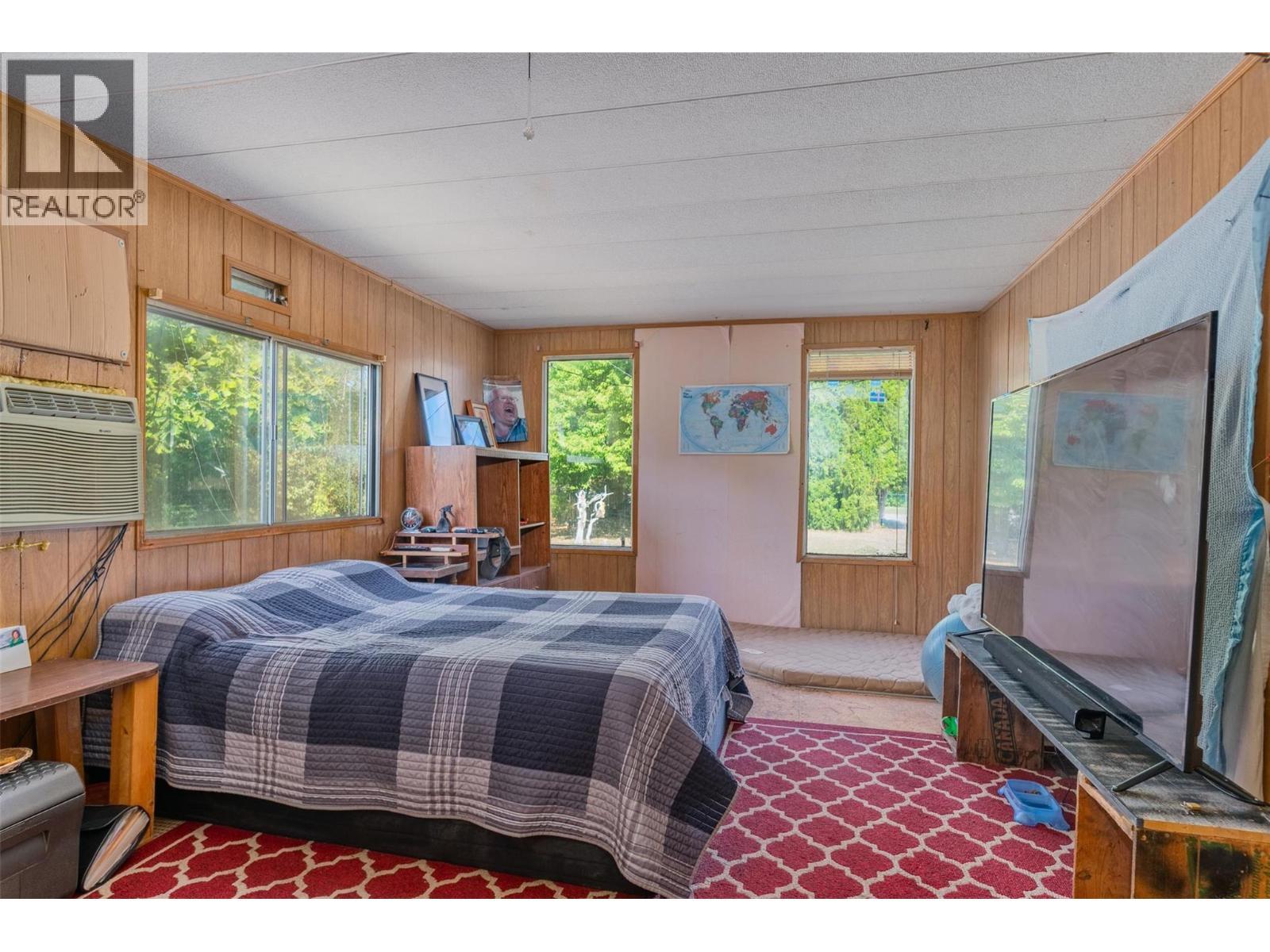 126 100Th Street, Castlegar, BC