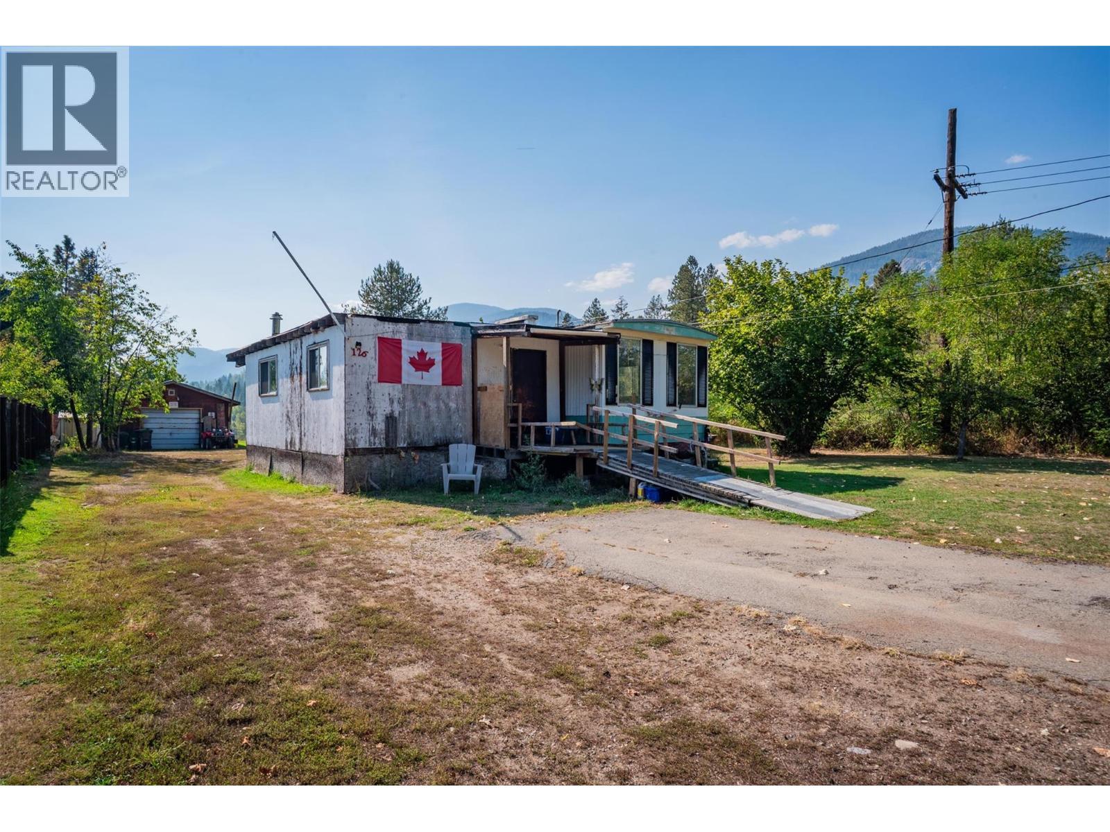 126 100Th Street, Castlegar, BC