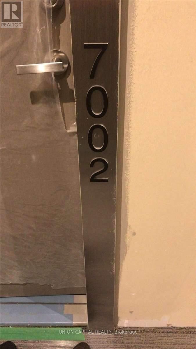 7002 - 88 Harbour Street, Toronto, ON -