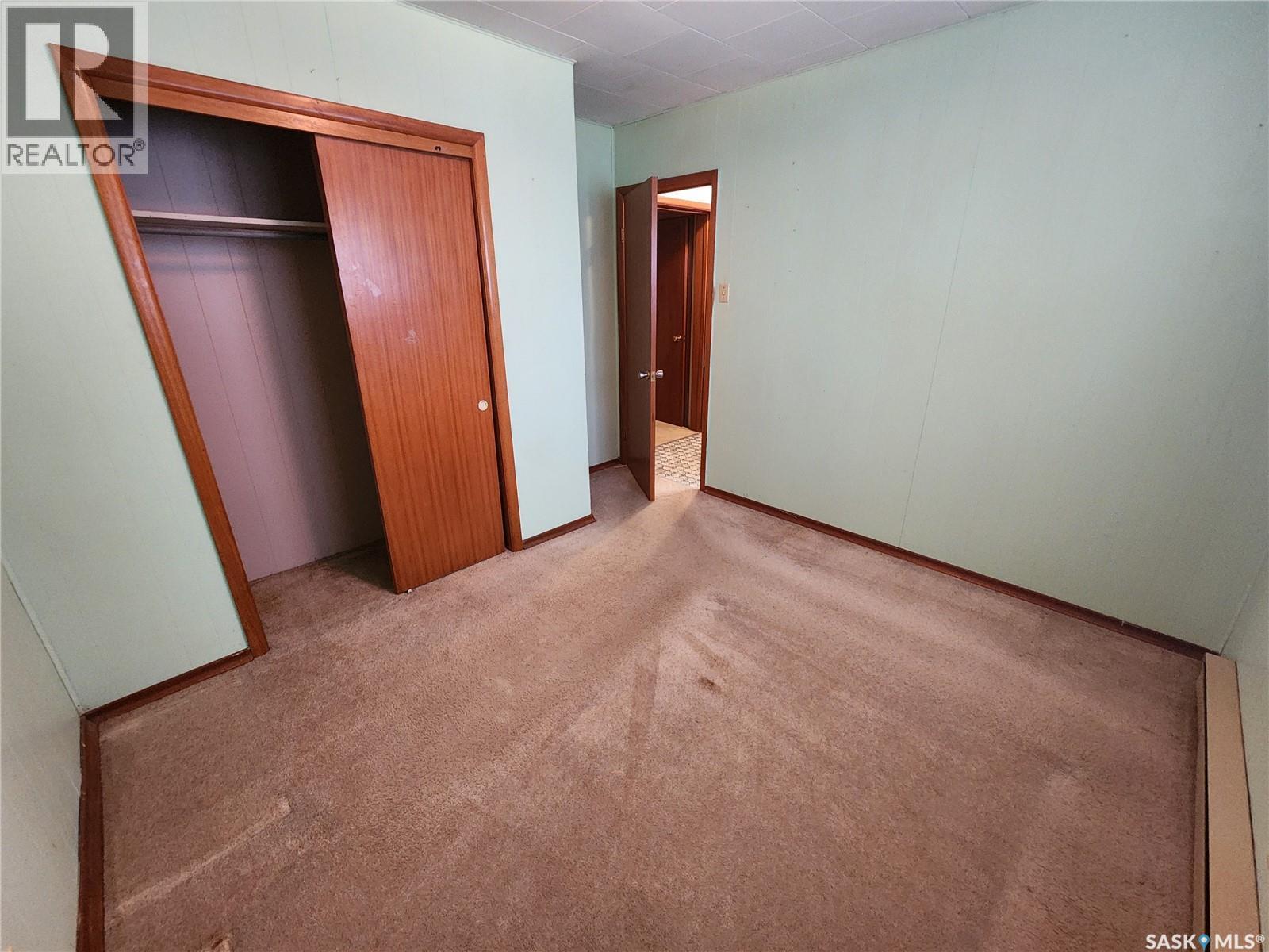 208 2Nd Avenue E, Lampman, SK - Indoor Photo Showing Other Room